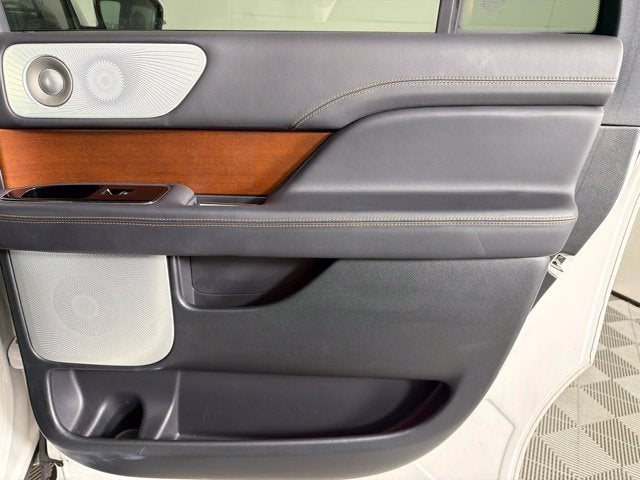 2024 Lincoln Navigator L Black Label