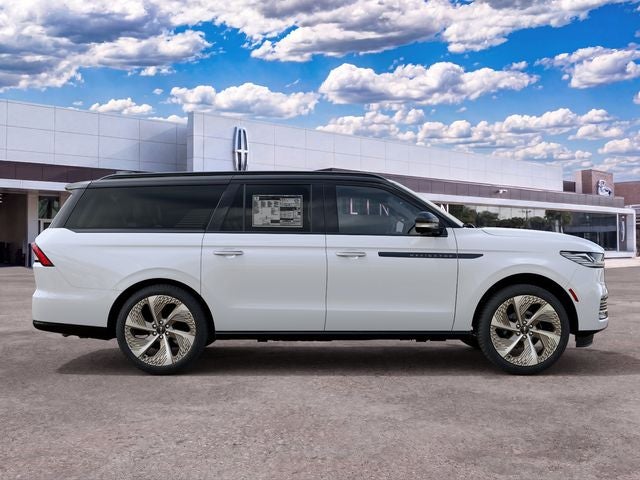 2027 Lincoln Navigator L Black Label