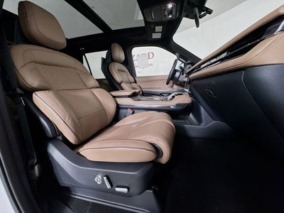 2025 Lincoln Navigator L Black Label