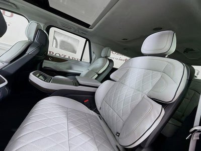 2026 Lincoln Navigator L Black Label