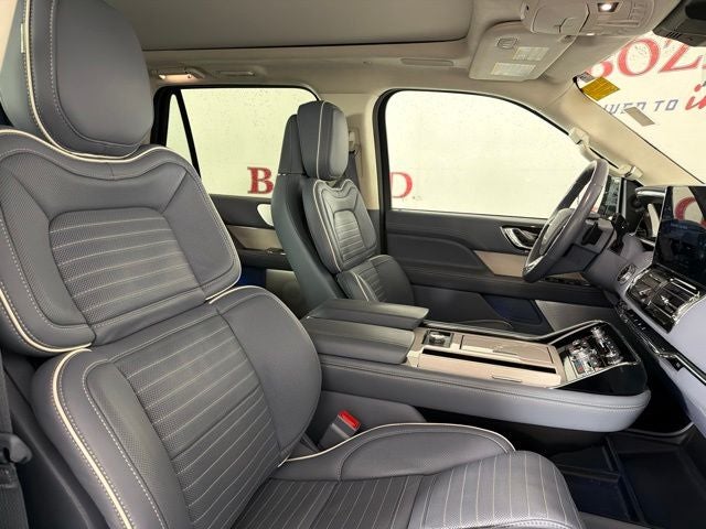2024 Lincoln Navigator L Black Label