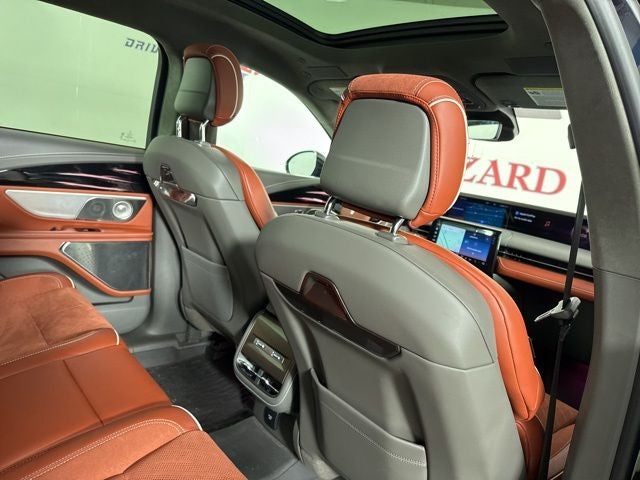 2025 Lincoln Nautilus Black Label