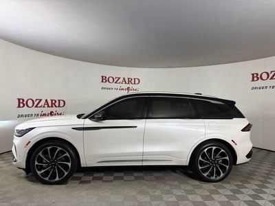 2024 Lincoln Nautilus Black Label