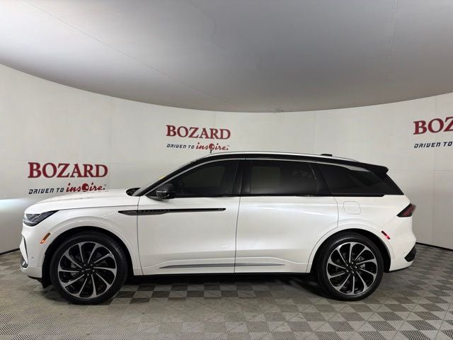 2024 Lincoln Nautilus Black Label