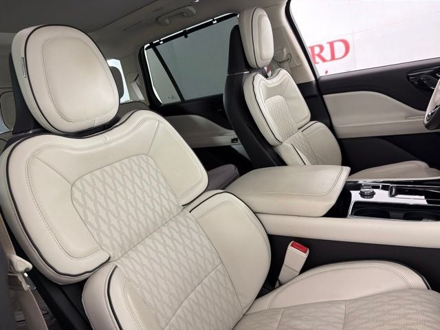 2021 Lincoln Aviator Plug-In Hybrid Black Label Grand Touring