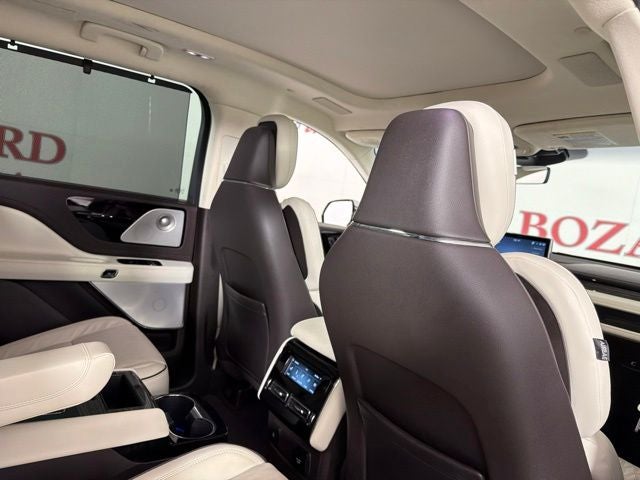 2021 Lincoln Aviator Plug-In Hybrid Black Label Grand Touring