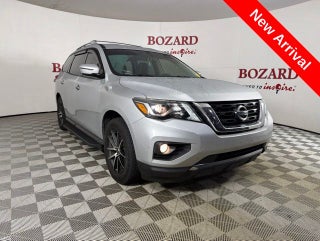 2020 Nissan Pathfinder SV