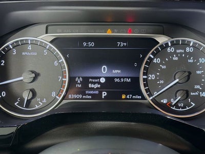 2022 Nissan Pathfinder SL