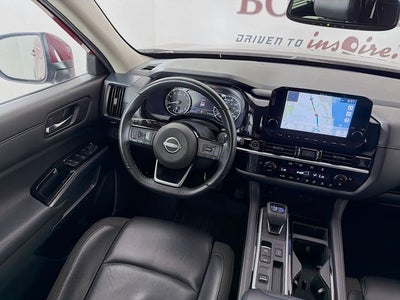 2022 Nissan Pathfinder SL