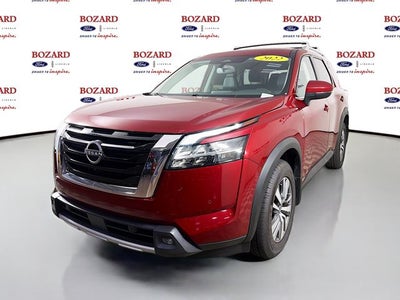 2022 Nissan Pathfinder SL