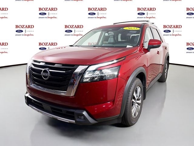2022 Nissan Pathfinder SL