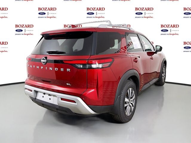 2022 Nissan Pathfinder SL