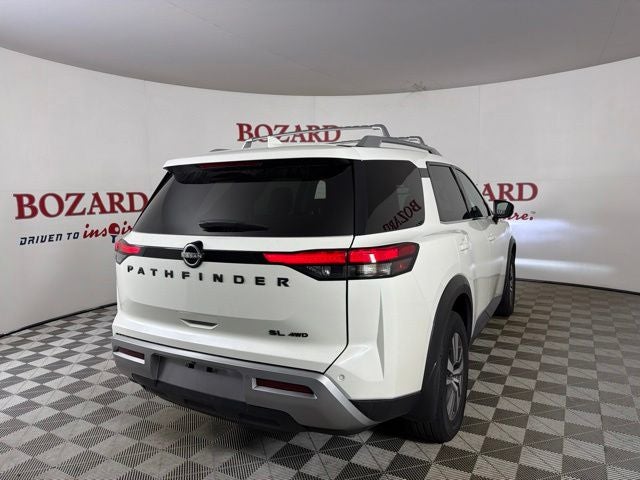 2022 Nissan Pathfinder SL