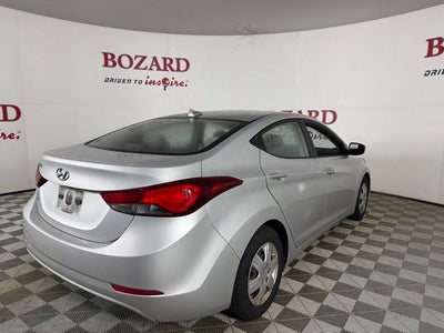 2016 Hyundai Elantra SE