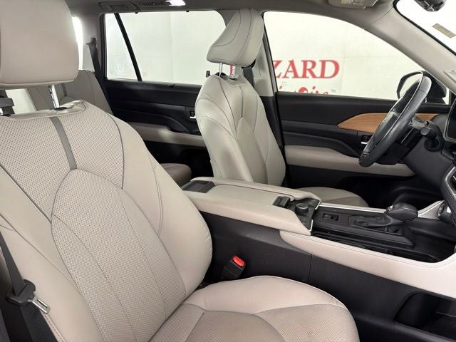 2024 Toyota Grand Highlander Platinum
