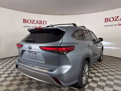 2021 Toyota Highlander Hybrid Platinum