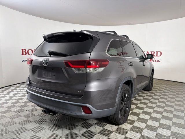 2019 Toyota Highlander SE