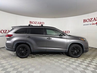 2019 Toyota Highlander SE