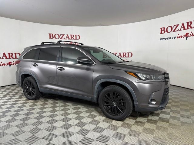 2019 Toyota Highlander SE