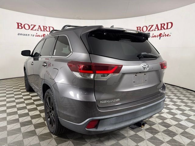 2019 Toyota Highlander SE