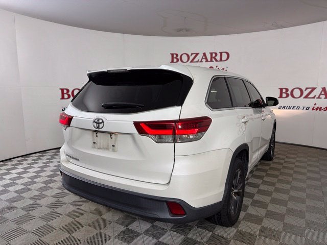2017 Toyota Highlander LE