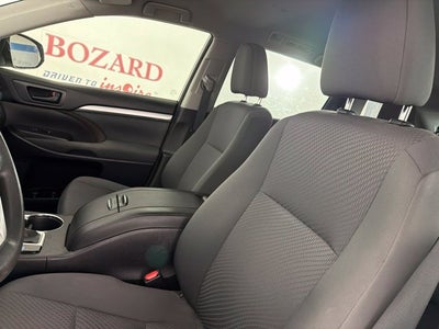 2017 Toyota Highlander LE