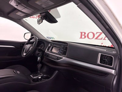 2017 Toyota Highlander LE