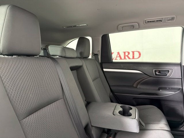 2017 Toyota Highlander LE