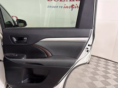 2017 Toyota Highlander LE