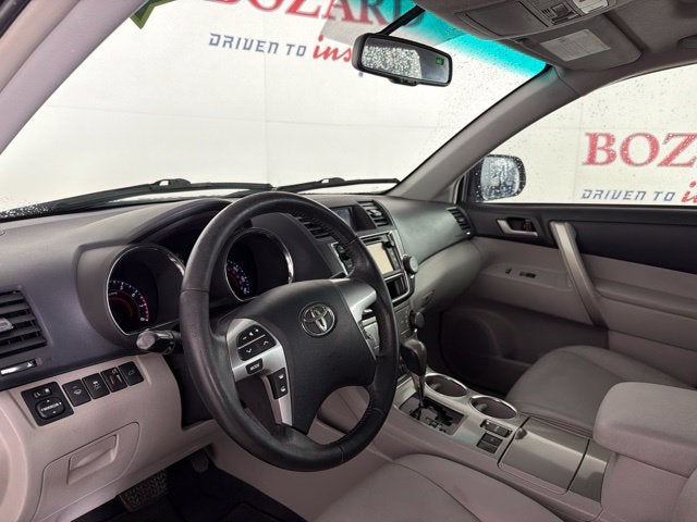 2013 Toyota Highlander SE