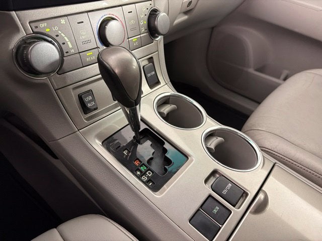 2013 Toyota Highlander SE