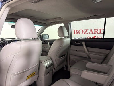 2013 Toyota Highlander SE