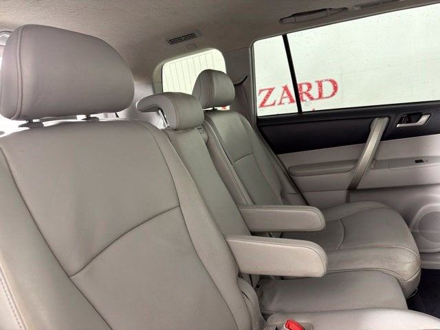 2013 Toyota Highlander SE