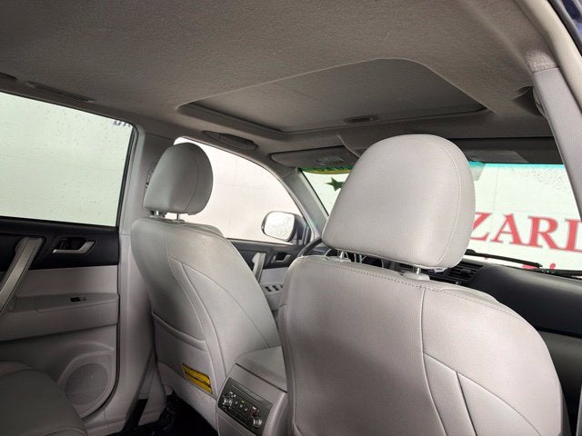 2013 Toyota Highlander SE