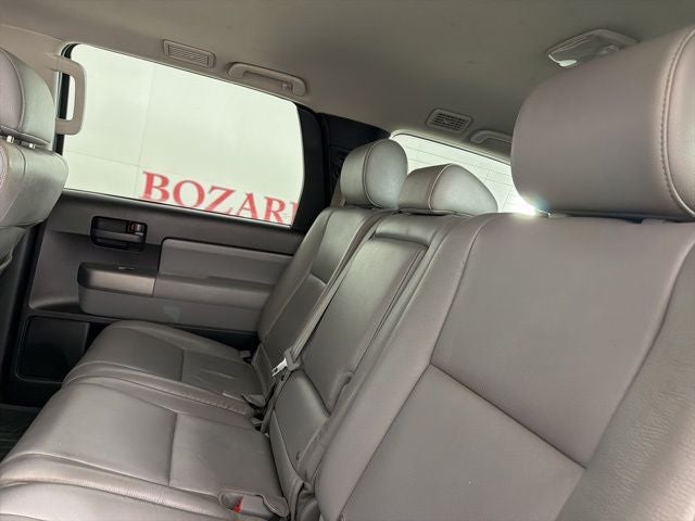 2016 Toyota Sequoia SR5 5.7L