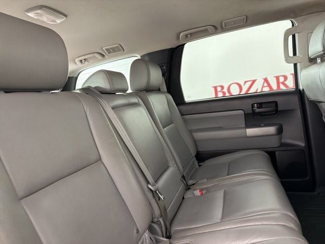 2016 Toyota Sequoia SR5 5.7L