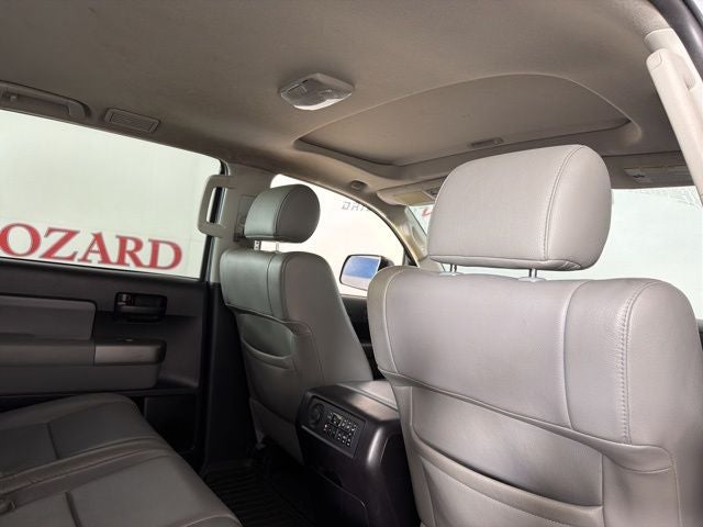 2016 Toyota Sequoia SR5 5.7L