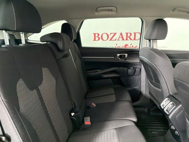 2022 Kia Sorento LX