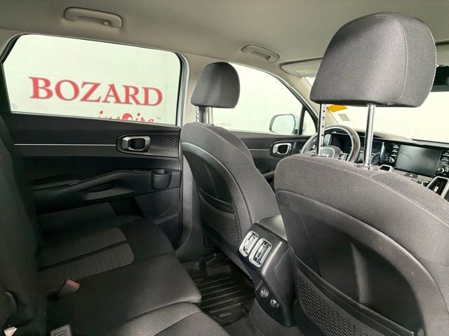 2022 Kia Sorento LX