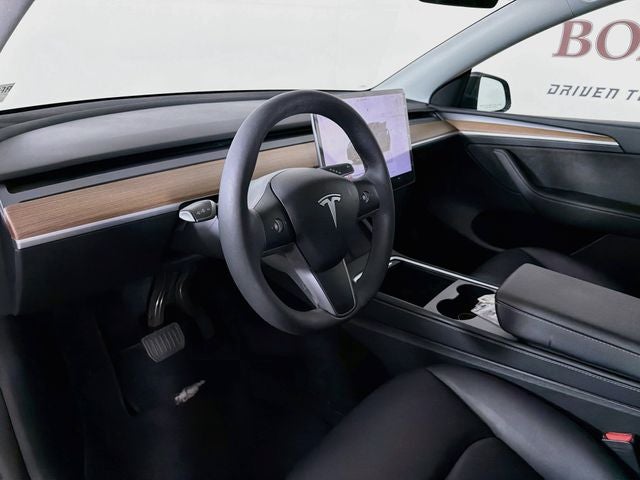 2024 Tesla Model Y Standard Range