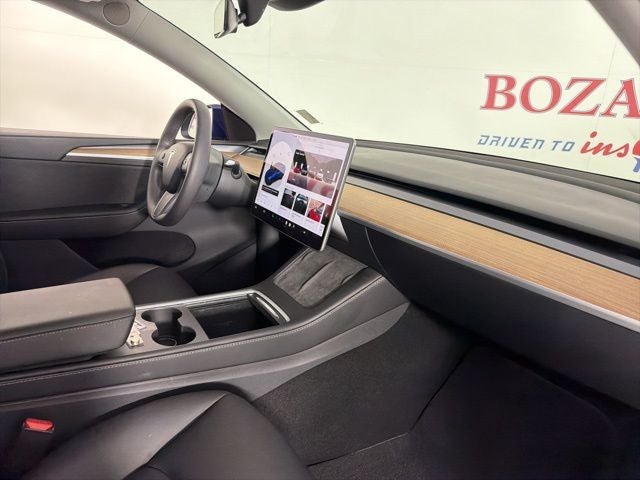2024 Tesla Model Y Performance
