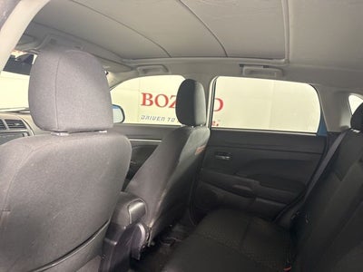 2011 Mitsubishi Outlander Sport SE