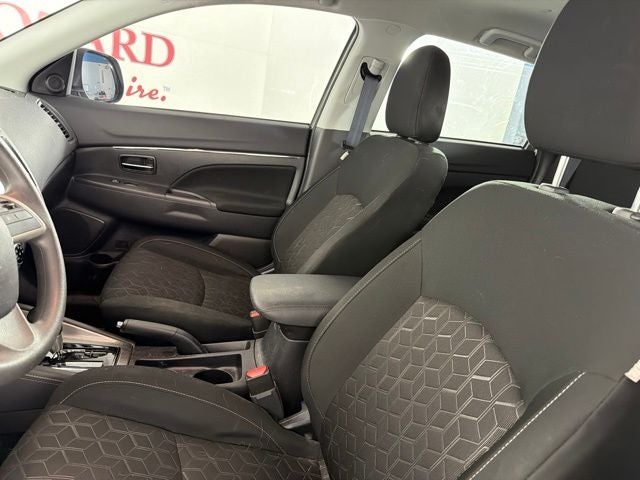 2024 Mitsubishi Outlander Sport 2.0 ES