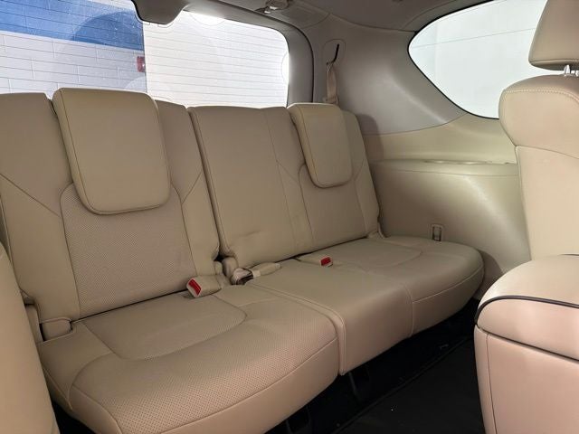 2021 INFINITI QX80 LUXE