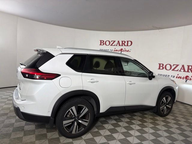 2025 Nissan Rogue SL