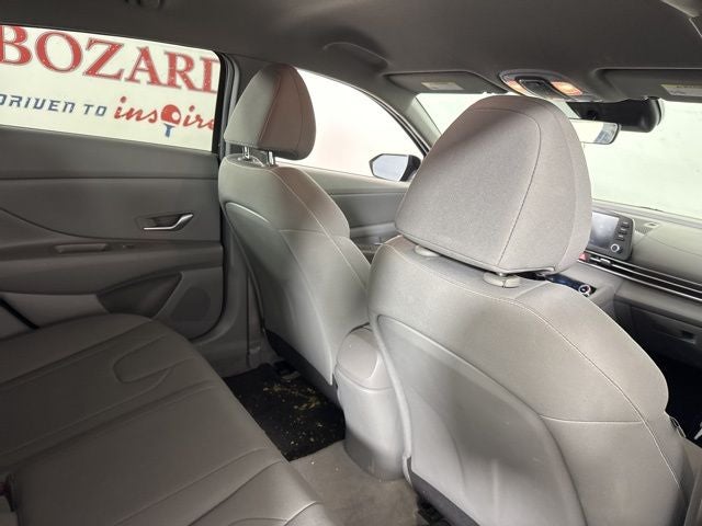 2022 Hyundai Elantra SEL