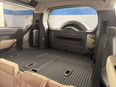 2024 Land Rover Defender 90 S