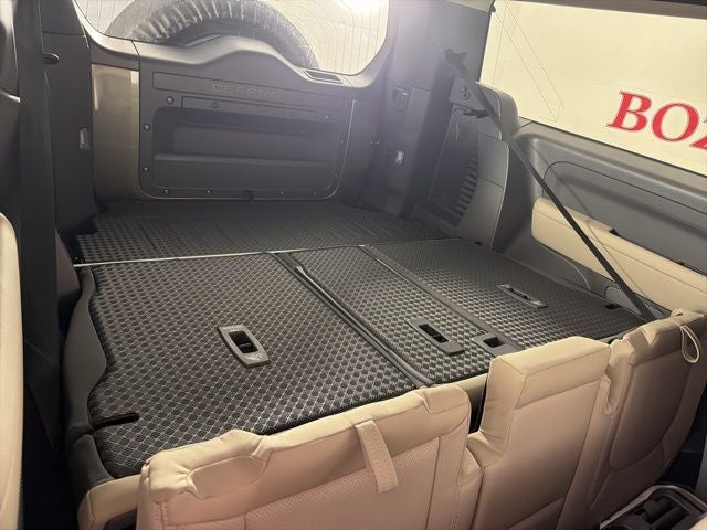 2024 Land Rover Defender 90 S