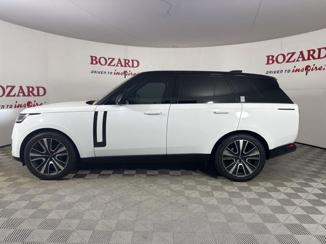 2023 Land Rover Range Rover SE