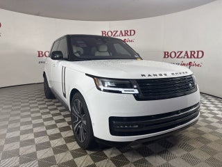 2023 Land Rover Range Rover SE